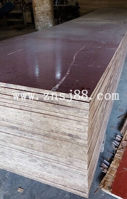 山東煙臺(tái)斯貝爾化工訂購(gòu)的4000*1200*28(mm)竹膠板