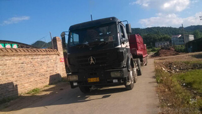 發往承德的竹膠板 