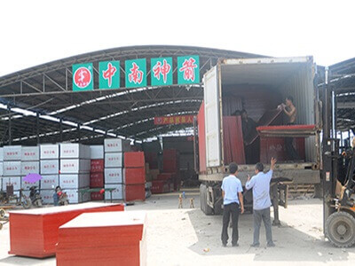 竹膠板裝柜出口-中南神箭 竹膠板裝柜出口-中南神箭