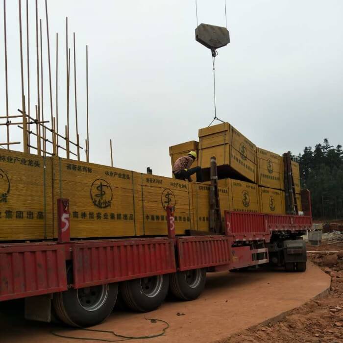 【湖南】中南神箭建筑木模板 第七車已經(jīng)發(fā)往平江碧桂園了