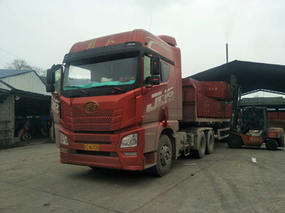 中南神箭竹膠板裝車待發(fā)往湖南郴州