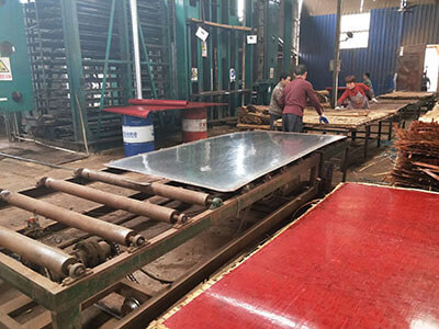 竹膠板貨貸驗(yàn)貨-中南神箭 中南神箭竹膠板制作現(xiàn)場