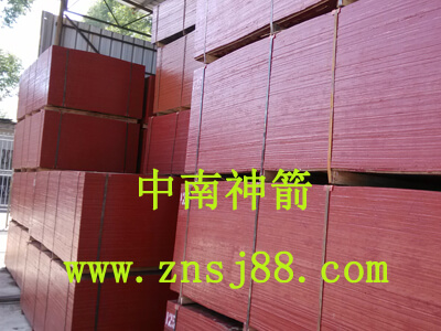 中南神箭生產好的竹膠板 中南神箭生產好的竹膠板