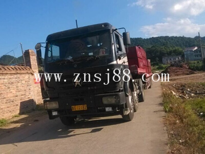 河北廊坊 王總 訂購的1220*2440*14(mm)竹膠板已發貨,請注意查收