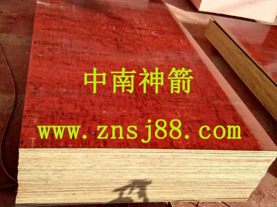 中南神箭生產好的竹膠板 中南神箭生產好的竹膠板