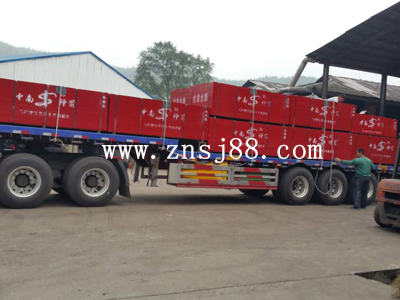 中南神箭竹膠板裝車待發往浙江溫州趙總工地 中南神箭竹膠板裝車待發往浙江溫州趙總工地