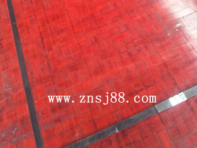 中南神箭剛打好包的竹膠板 中南神箭剛打好包的竹膠板