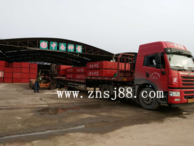 中南神箭竹膠板裝車待發往甘肅臨洮 中南神箭竹膠板裝車待發往甘肅臨洮