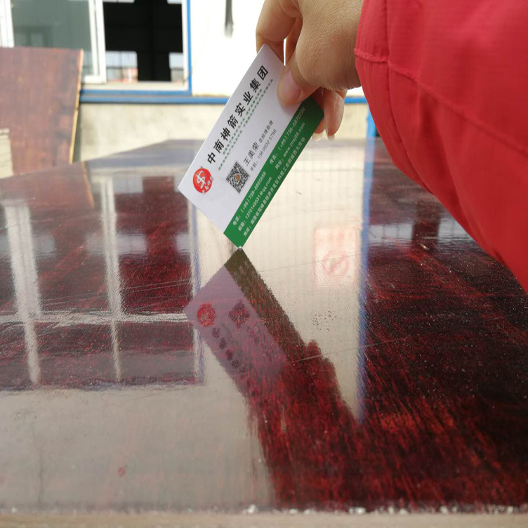 模板板面平整光滑 模板板面平整光滑