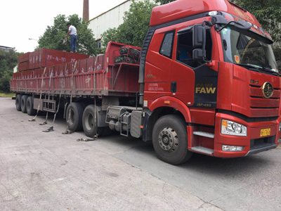 竹膠板裝車發(fā)貨 竹膠板裝車發(fā)貨